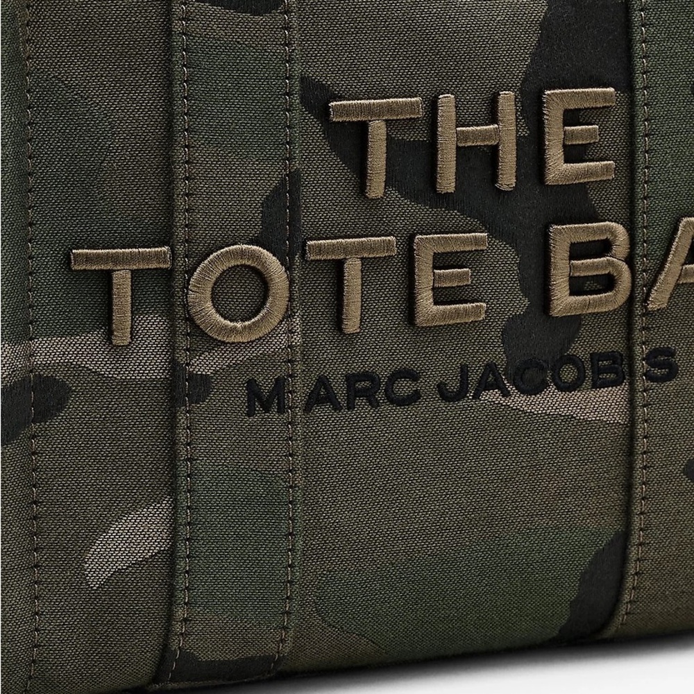 Marc Jacobs The Camo Jacquard Small Tote Bag - Green - Picture 6 of 14